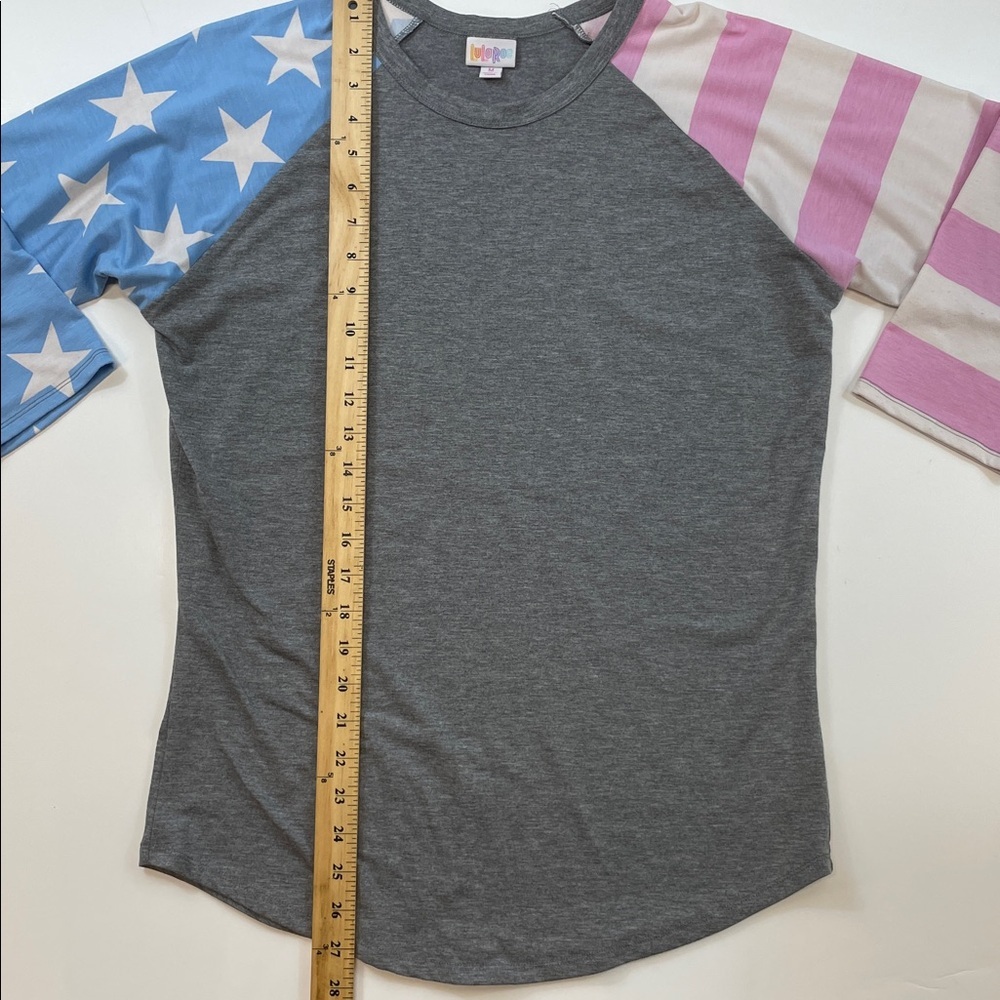 LuLaRoe Randy Baseball Tee Stars & Stripes Patriotic Top Sz M - Picture 3 of 5